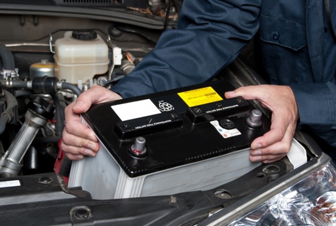 Tyre&amp;Auto Southbourne Group Review Comment verifier la batterie de votre voiture